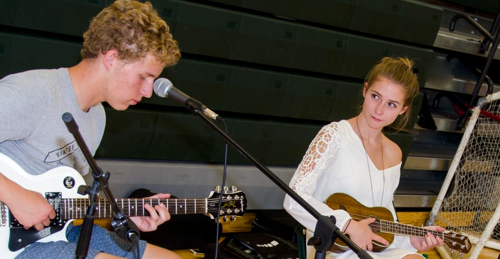 Image for Summertime Shine – Jack Davis and Anne Bryson